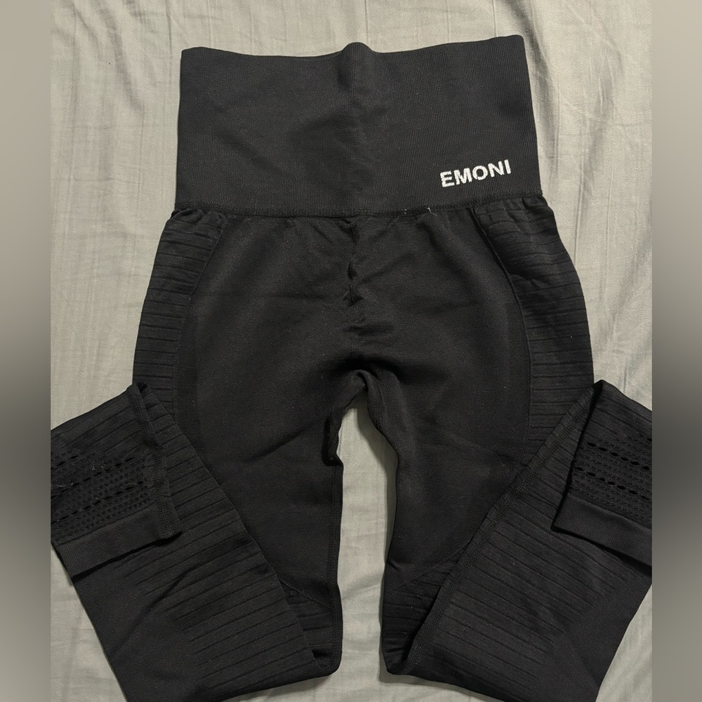 emoni leggings